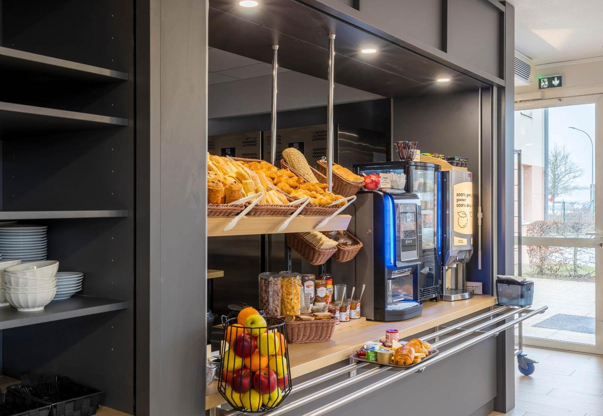 B&B Hotel Auxerre Monéteau Εξωτερικό φωτογραφία