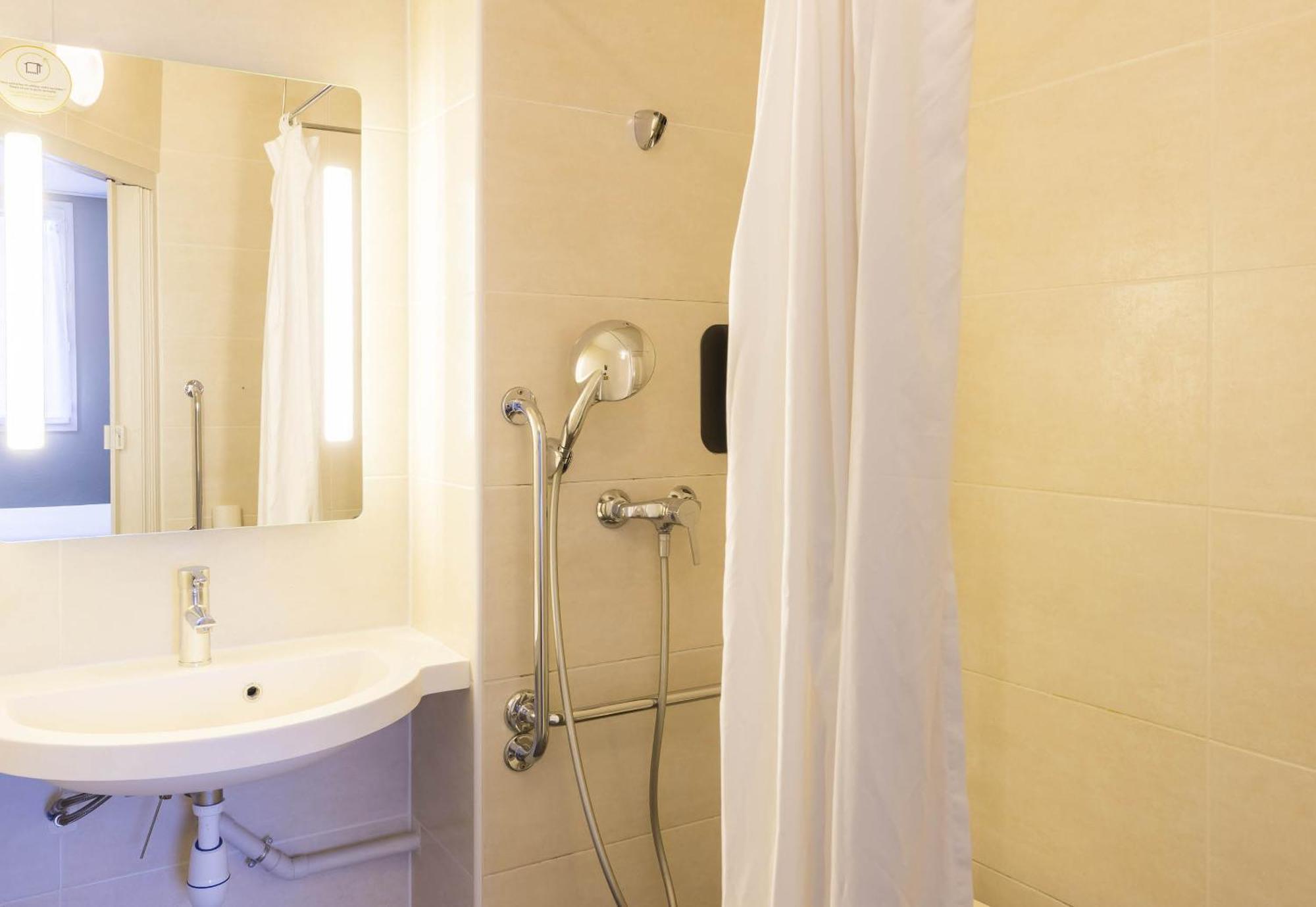 B&B Hotel Auxerre Monéteau Εξωτερικό φωτογραφία